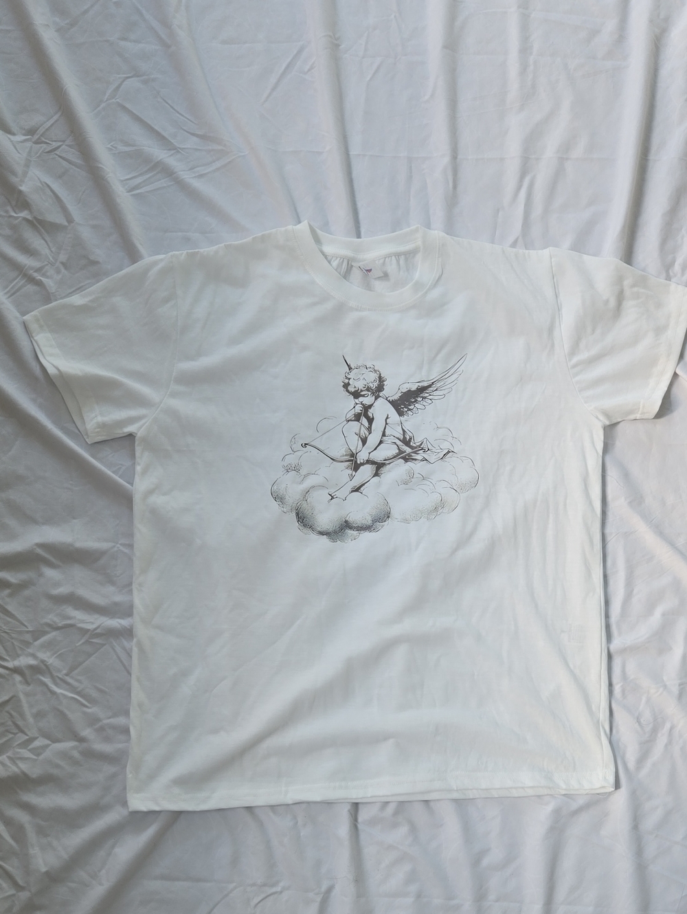 Men's Unisex White Cherub With A Bow On A Cloud Graphic Tee